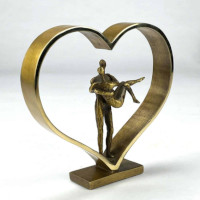 Bronsskulpturen Innerst Inne